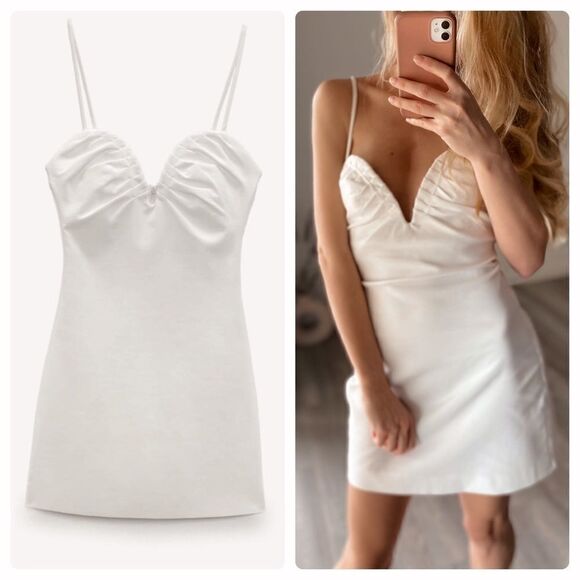 Zara
Deep Plunge Sweetheart Neckline Dress Short - Picture 1 of 8